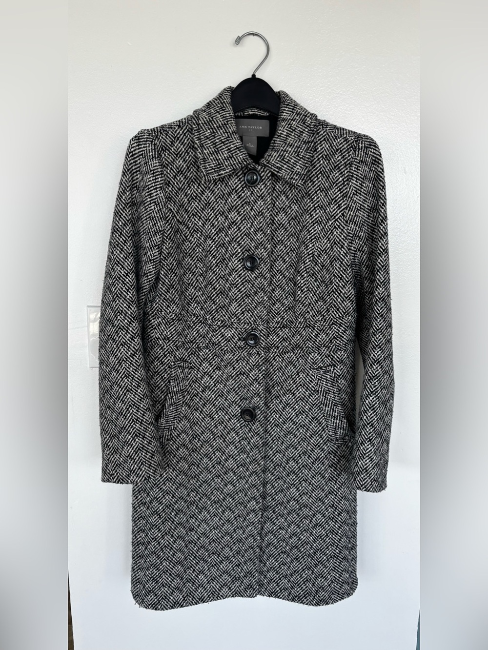 Ann Taylor Black & White Herringbone Single-Breasted Coat